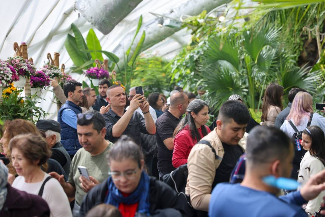 Selçuklu’da bayram yoğunluğu: Sembol mekanlar doldu 6